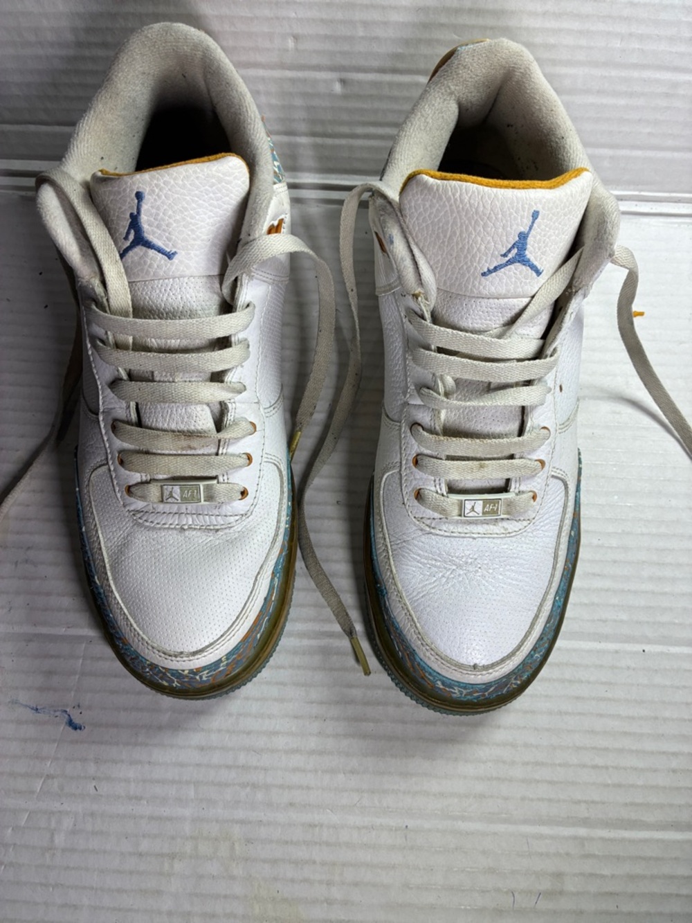 Air Jordan White Leather Jumpman Sneakers USED SKU 323626-141